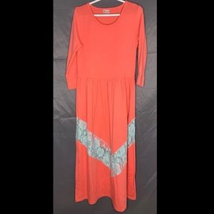 Coral dress with blue lace. Quarter length sleeves. Size XXL.